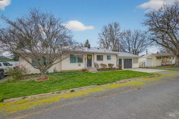 $425,000 | 733 Airway Avenue, Lewiston, ID 83501