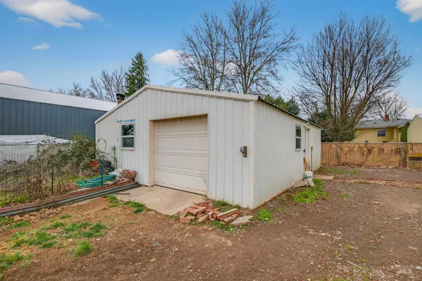 $425,000 | 733 Airway Avenue, Lewiston, ID 83501