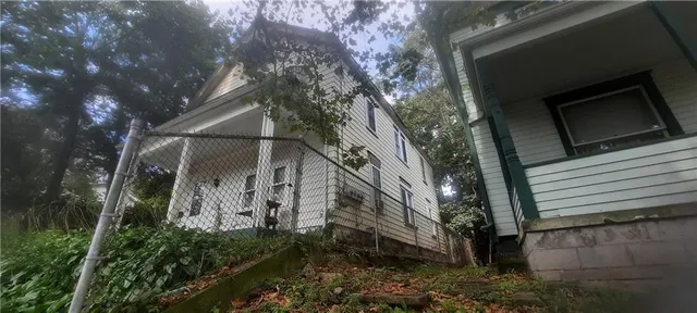 $59,900 | 412 Pine Street, Beaver Falls, PA 15010