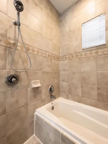 $2,900 | 2343 Vintage Drive, Unit 2343, Lighthouse Point, FL 33064