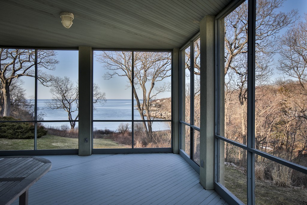 1 Folly Point Road Gloucester, MA 01930 - Photo 21 of 30 a view of a interior of the house