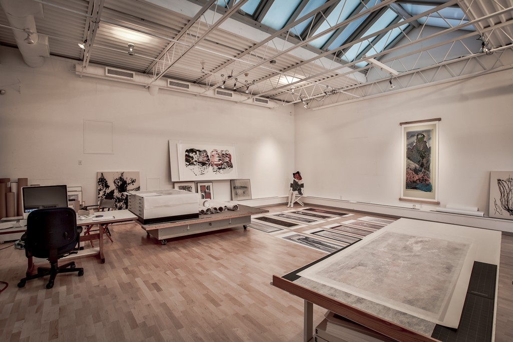 1 Folly Point Road Gloucester, MA 01930 - Photo 23 of 30 a living room with furniture and a chandelier