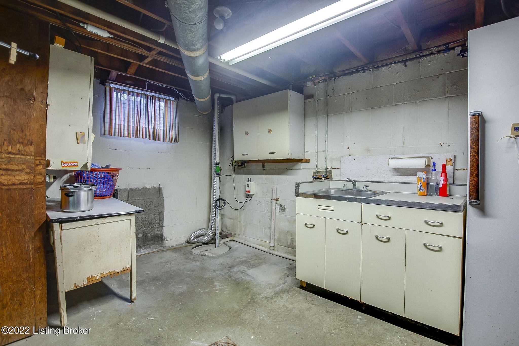 3005 Ralph Avenue Louisville, KY 40216 - Photo 45 of 52 3005_RalphAve_40216_905