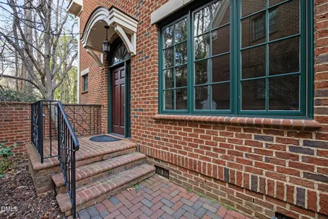 $825,000 | 215 Old Franklin Grove Drive, Chapel Hill, NC 27514