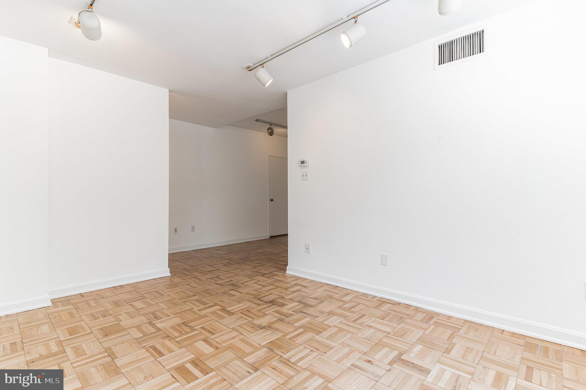 3825 Davis Place Northwest, Unit 3 Washington, DC 20007 - Photo 4 of 32