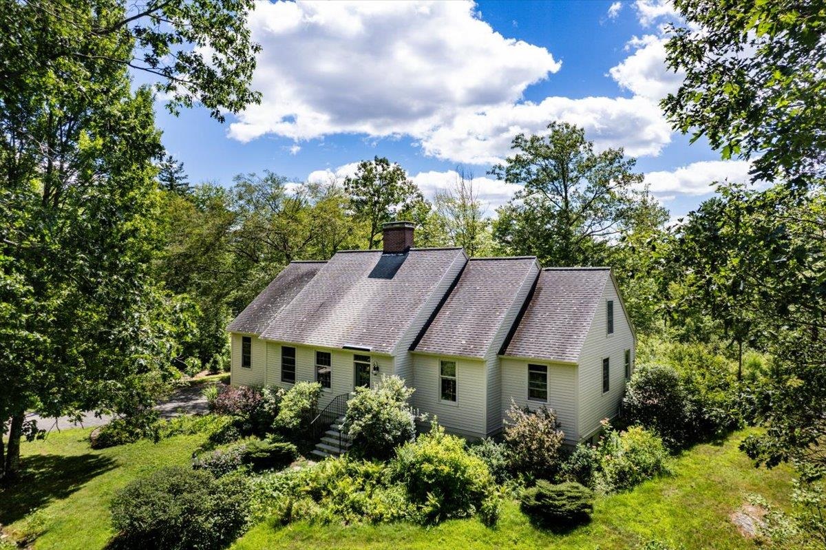 150 North Road Deerfield, NH 03037 - Photo 2 of 60