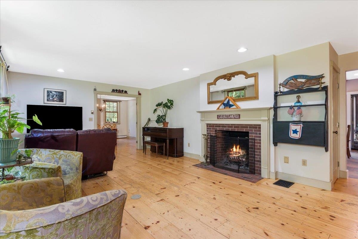 150 North Road Deerfield, NH 03037 - Photo 23 of 60