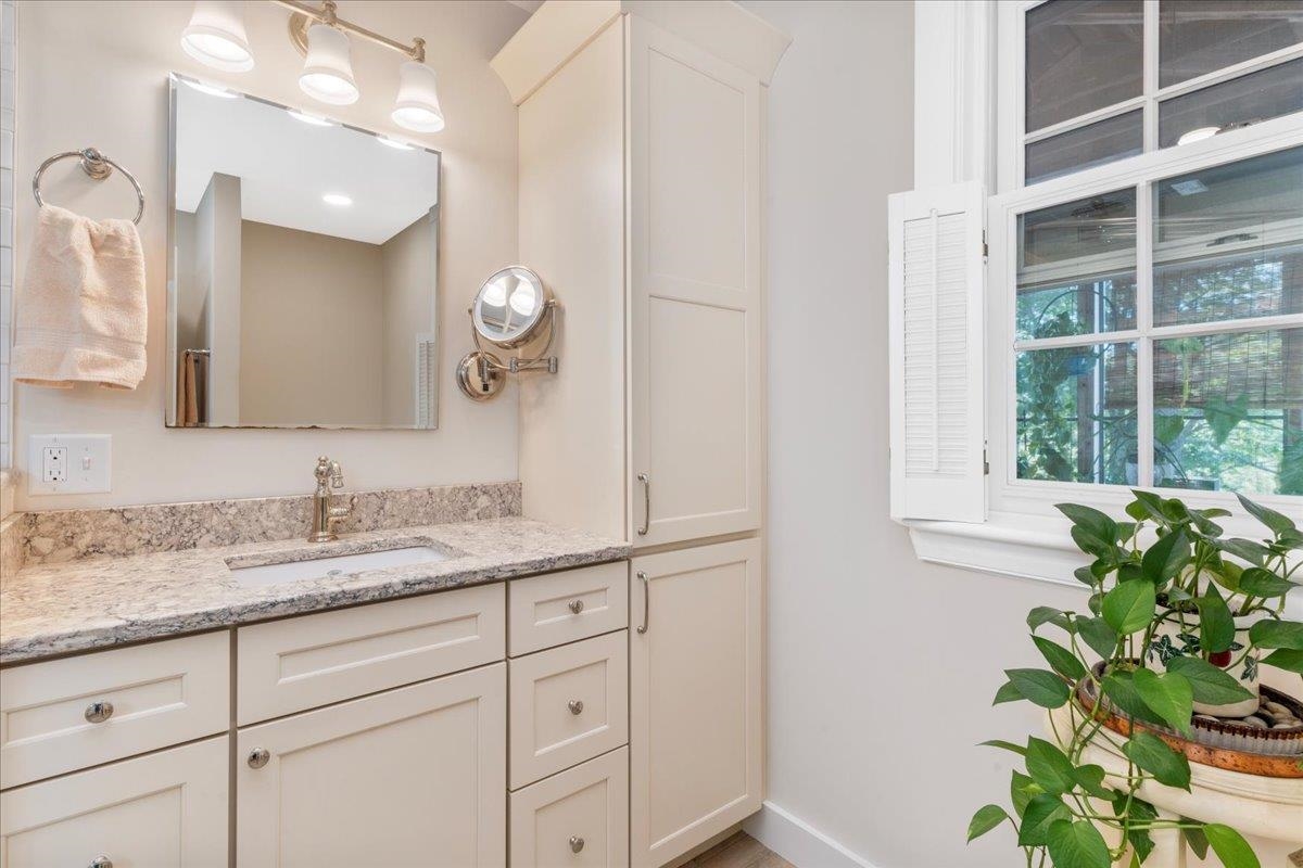 150 North Road Deerfield, NH 03037 - Photo 41 of 60