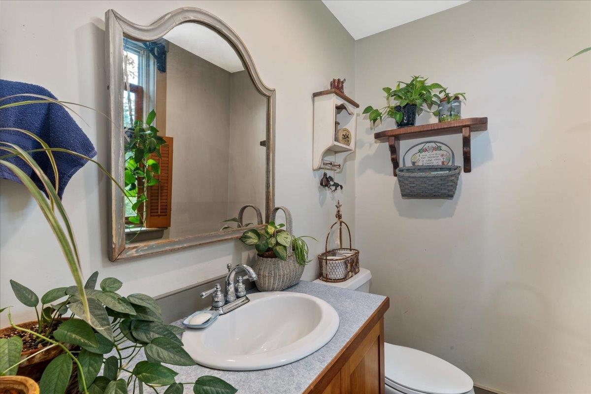 150 North Road Deerfield, NH 03037 - Photo 48 of 60