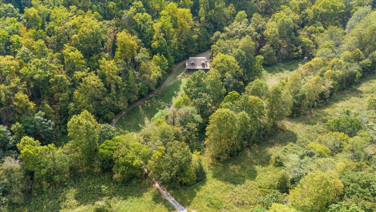 740 Leath Chapel Road Bethpage, TN 37022 - Photo 32 of 33 Gallery Image 32