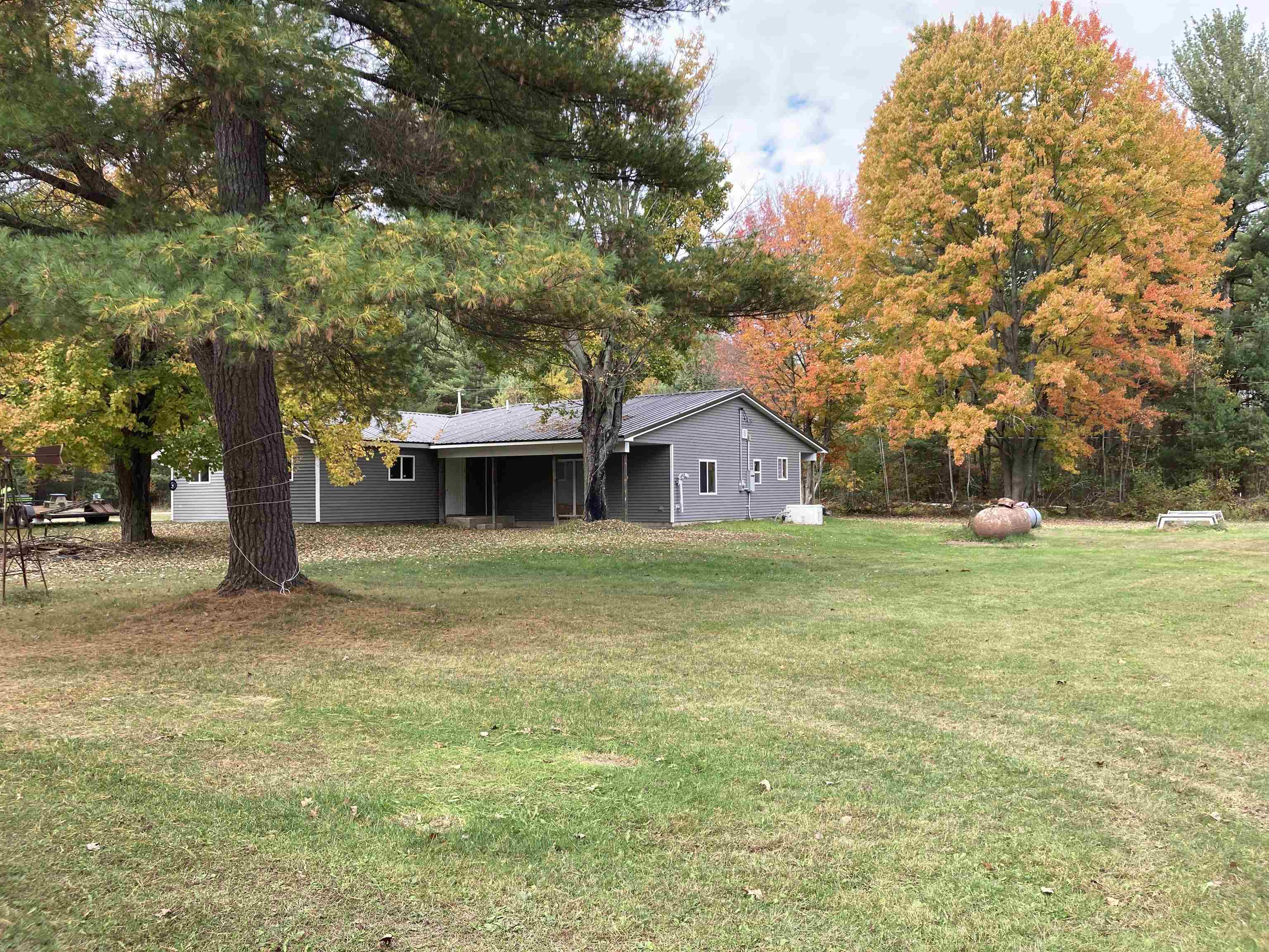 3748 Fitzwater Road Gladwin, MI 48624 - Photo 6 of 49