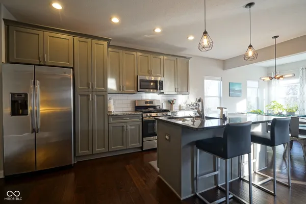 $405,000 | 9749 Thorne Cliff Way, Unit 105, Fishers, IN 46037