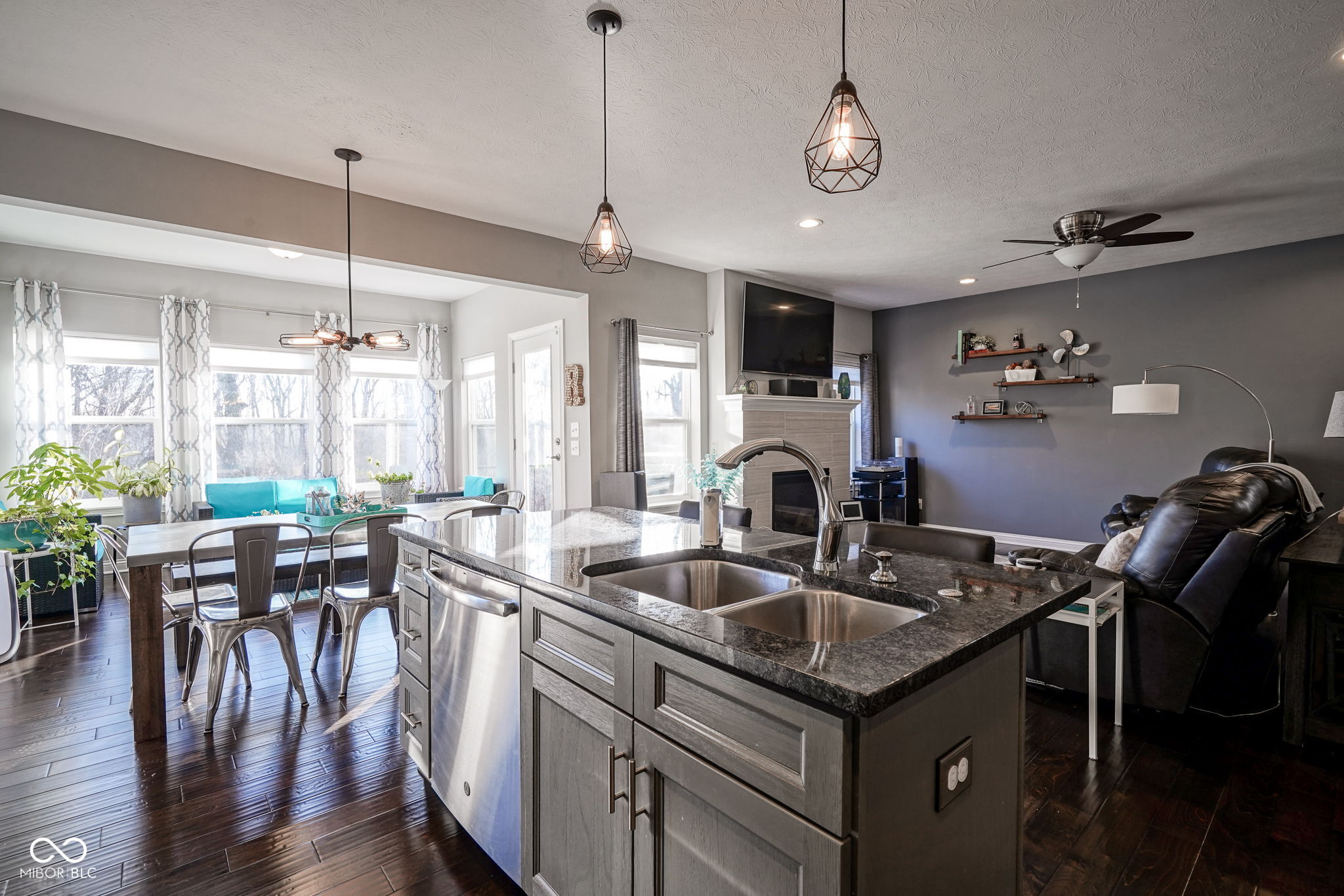 9749 Thorne Cliff Way, Unit 105 Fishers, IN 46037 - Photo 20 of 61