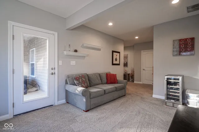 $419,900 | 9749 Thorne Cliff Way, Unit 105, Fishers, IN 46037