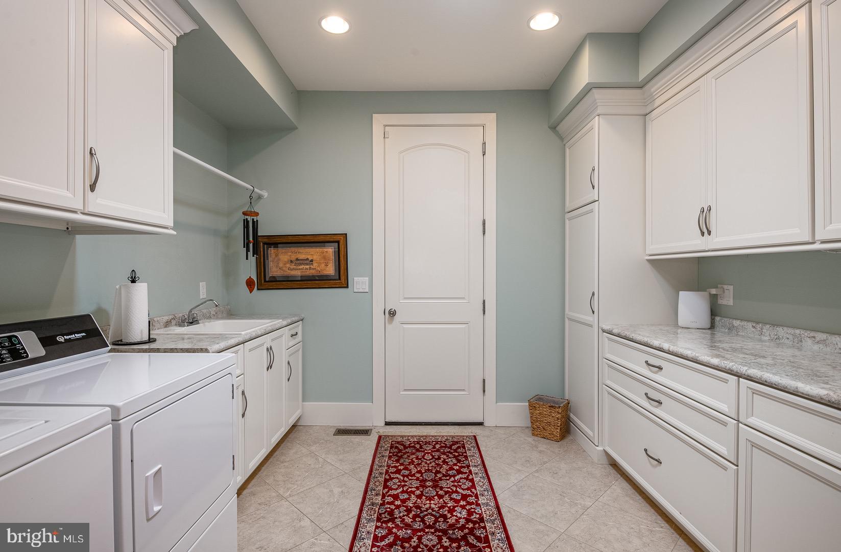 30 Andes Lane Reading, PA 19608 - Photo 37 of 47 Laundry area