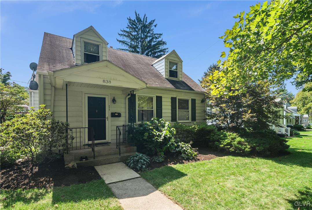 838 Magnolia Road Hellertown, PA 18055 - Photo 1 of 29 Gallery Image 1