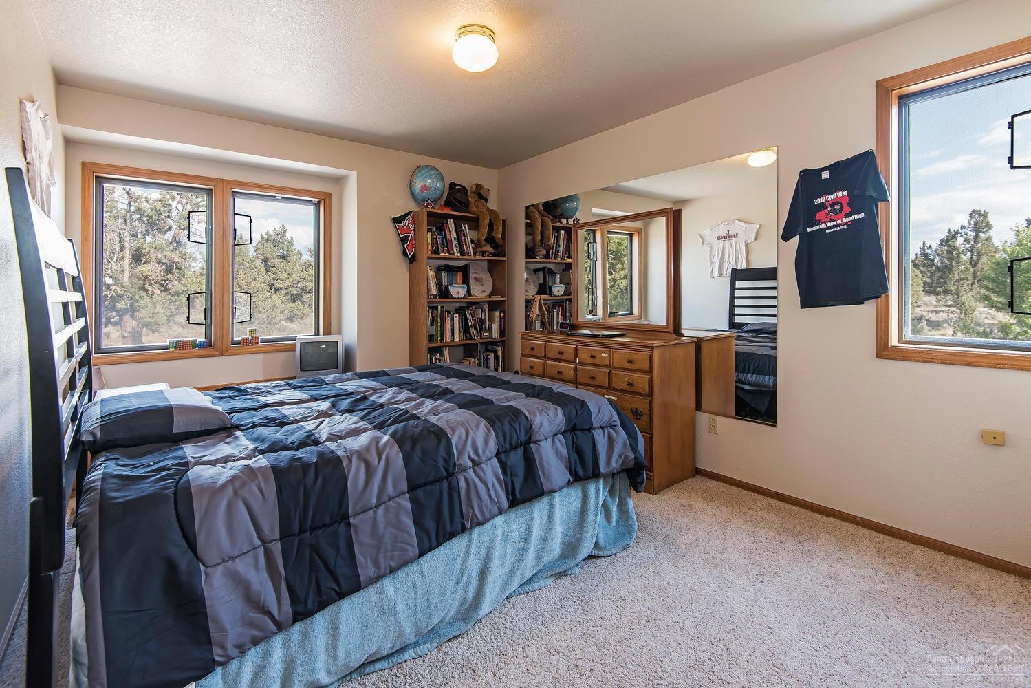 63311 Abbey Rd Bend Bend, OR 97701 - Photo 13 of 25 Gallery Image 13