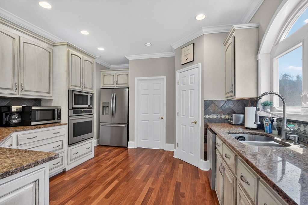 291 Kyle Road Blue Ridge, GA 30513 - Photo 26 of 114