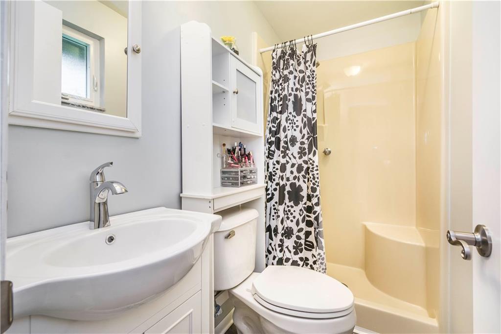 190 McChain Road Finleyville, PA 15332 - Photo 13 of 25 Enjoy your owner's bathroom w/ great updates!