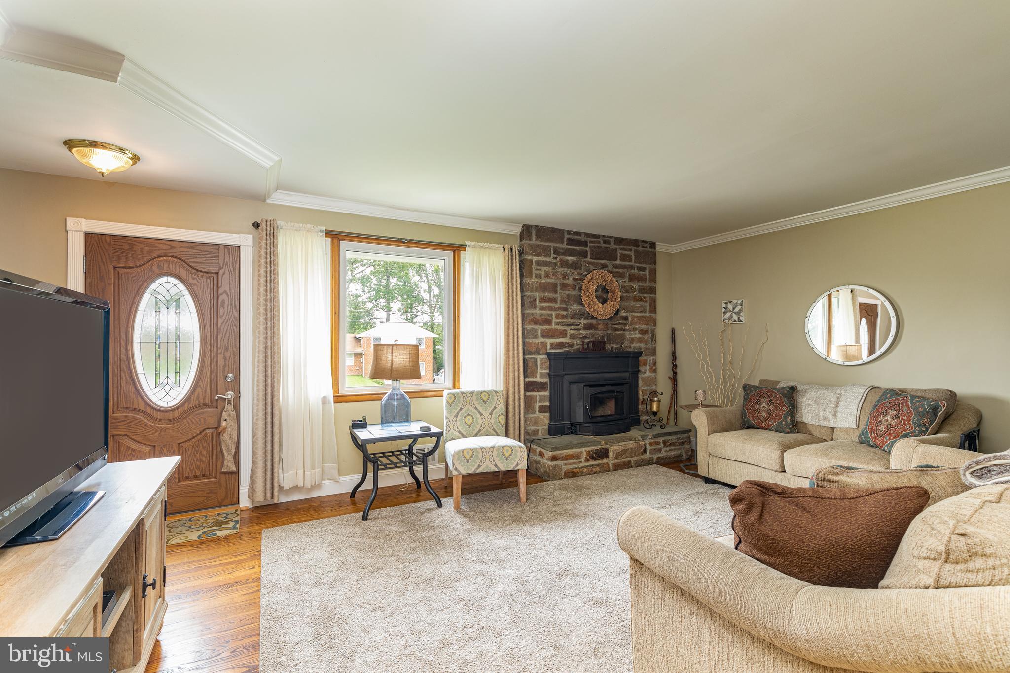 9139 Glenmill Road Baltimore, MD 21234 - Photo 3 of 46 Gallery Image 3
