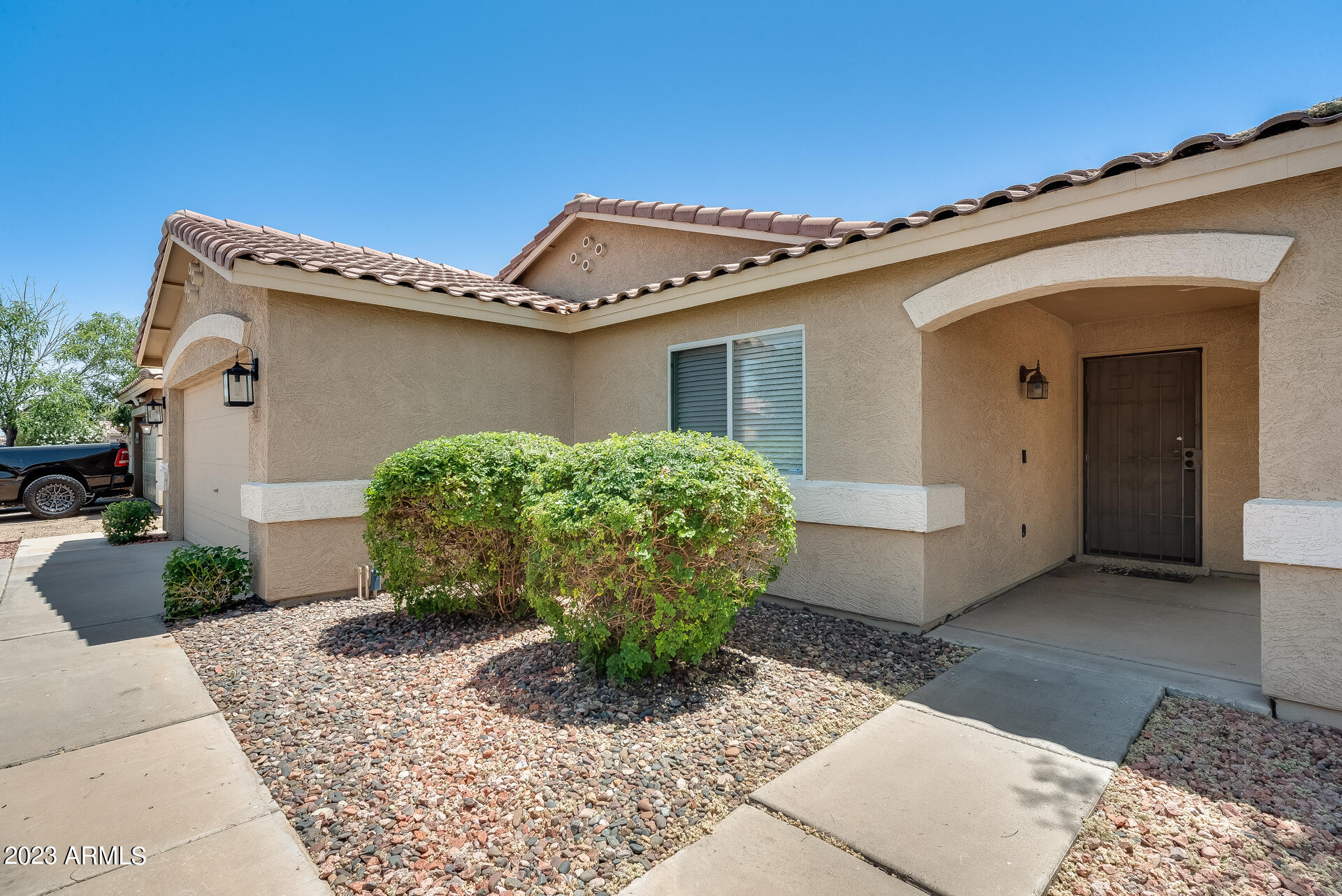 7143 West Zak Road Phoenix, AZ 85043 - Photo 7 of 32 Gallery Image 7