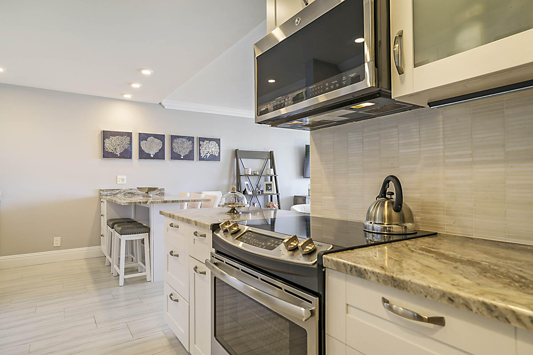 2121 North Ocean Boulevard, Unit 1705E Boca Raton, FL 33431 - Photo 16 of 68 Great open design