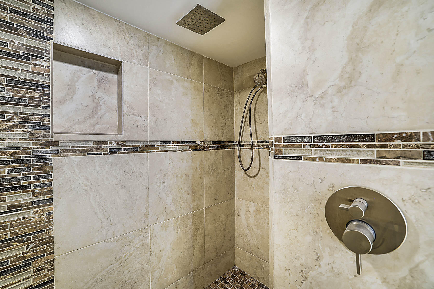2121 North Ocean Boulevard, Unit 1705E Boca Raton, FL 33431 - Photo 29 of 68 Extended shower