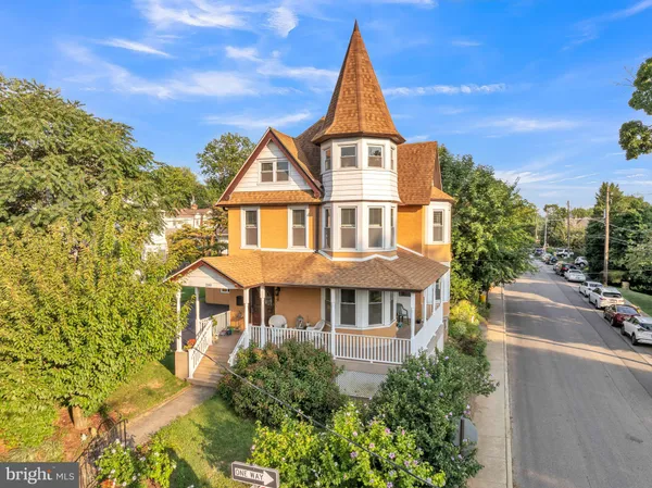 $1,199,900 | 200 Sabine Avenue, Narberth, PA 19072