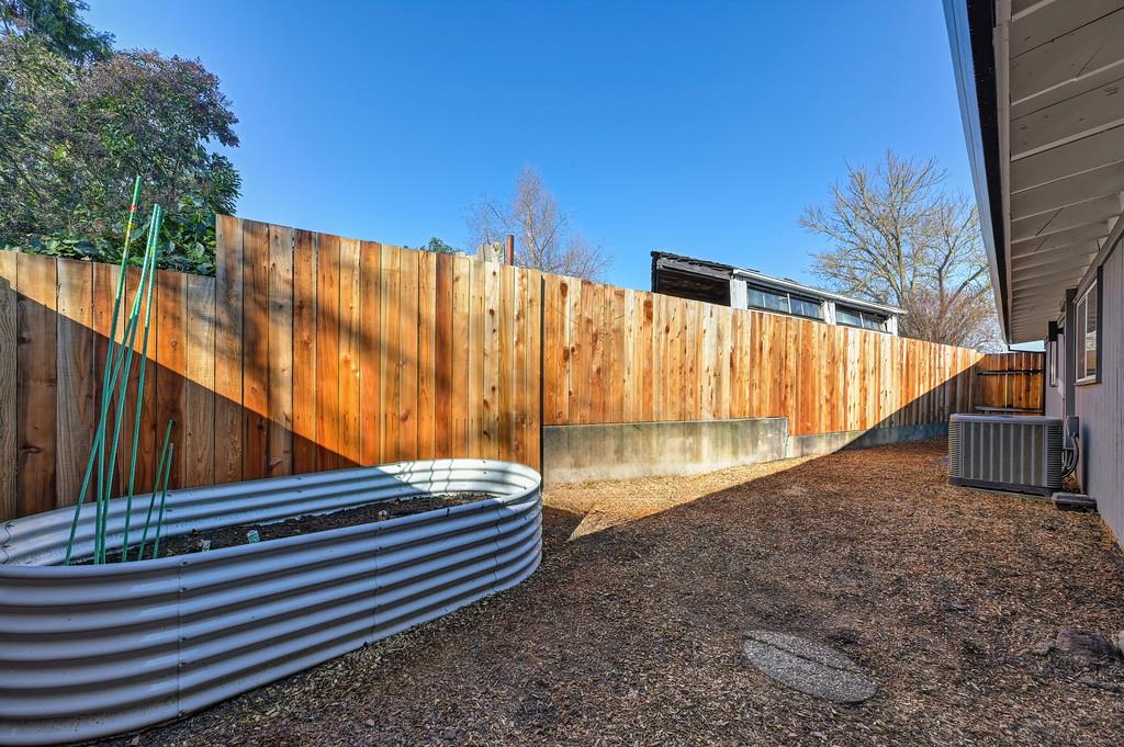 4812 Packard Court Carmichael, CA 95608 - Photo 37 of 39