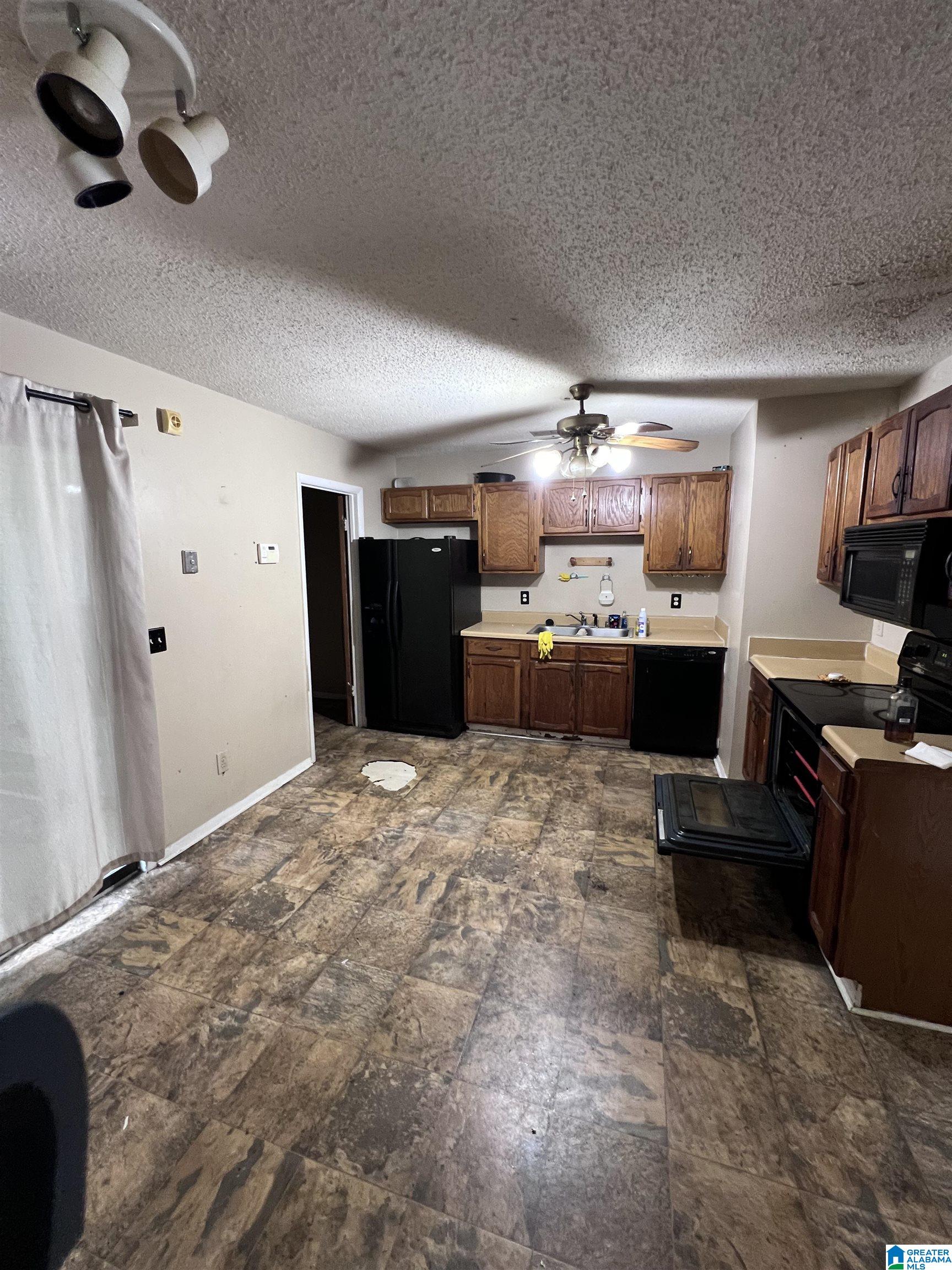 1904 Springlake Court Birmingham, AL 35215 - Photo 7 of 12