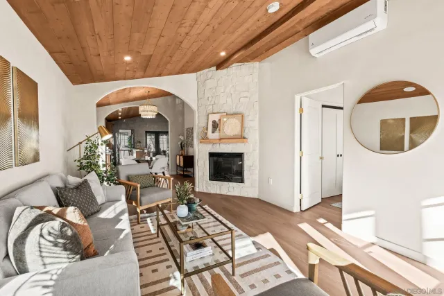 $1,795,000 | 1566 Evergreen Street, San Diego, CA 92106