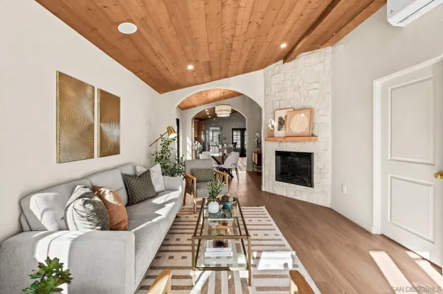 $1,795,000 | 1566 Evergreen Street, San Diego, CA 92106