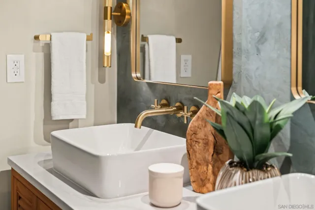 $1,795,000 | 1566 Evergreen Street, San Diego, CA 92106