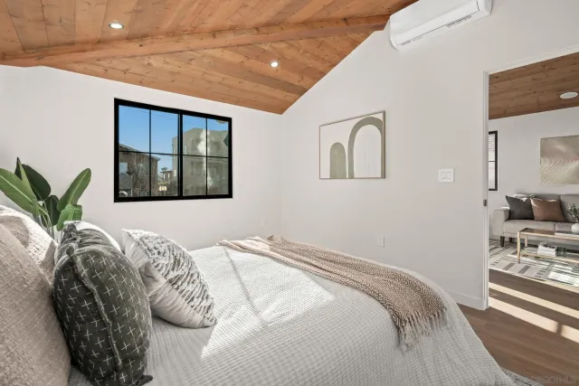 $1,795,000 | 1566 Evergreen Street, San Diego, CA 92106