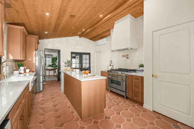 $1,795,000 | 1566 Evergreen Street, San Diego, CA 92106