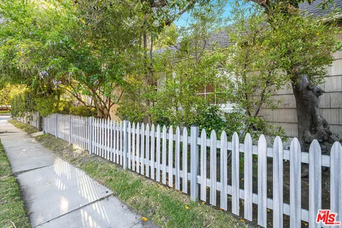 $1,629,000 | 4740 Denny Avenue, Toluca Lake, CA 91602