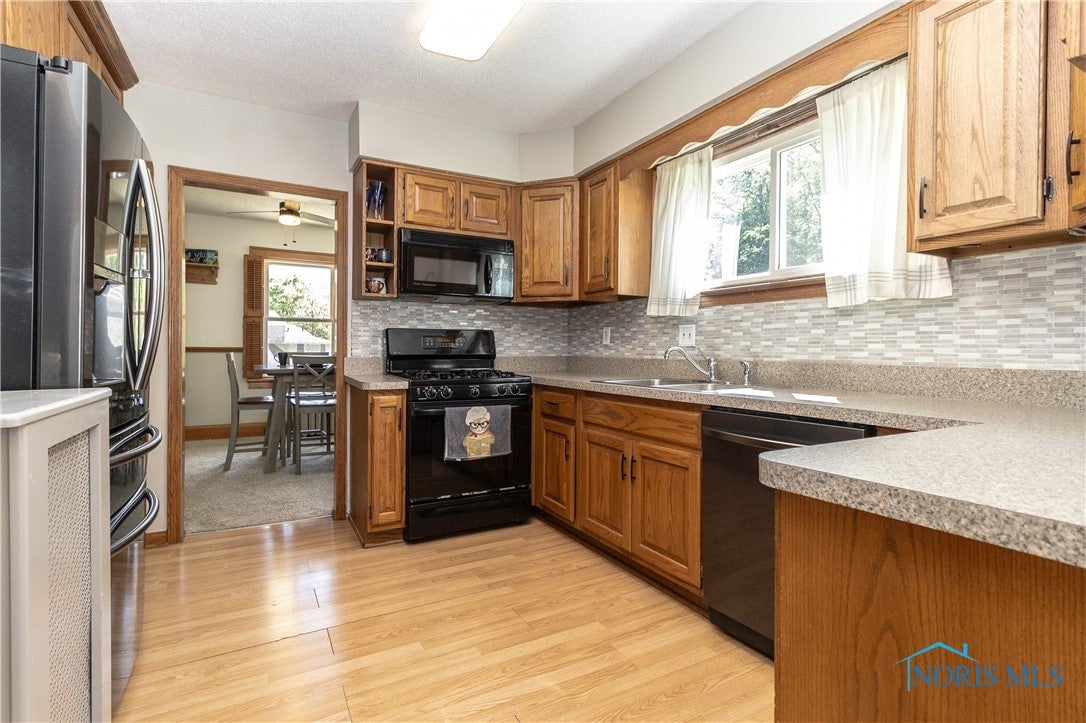 1644 Watova Road Toledo, OH 43614 - Photo 14 of 45 Gallery Image 14