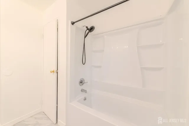 $135,000 | 88 Fox Road, Unit 4B, Edison, NJ 08817