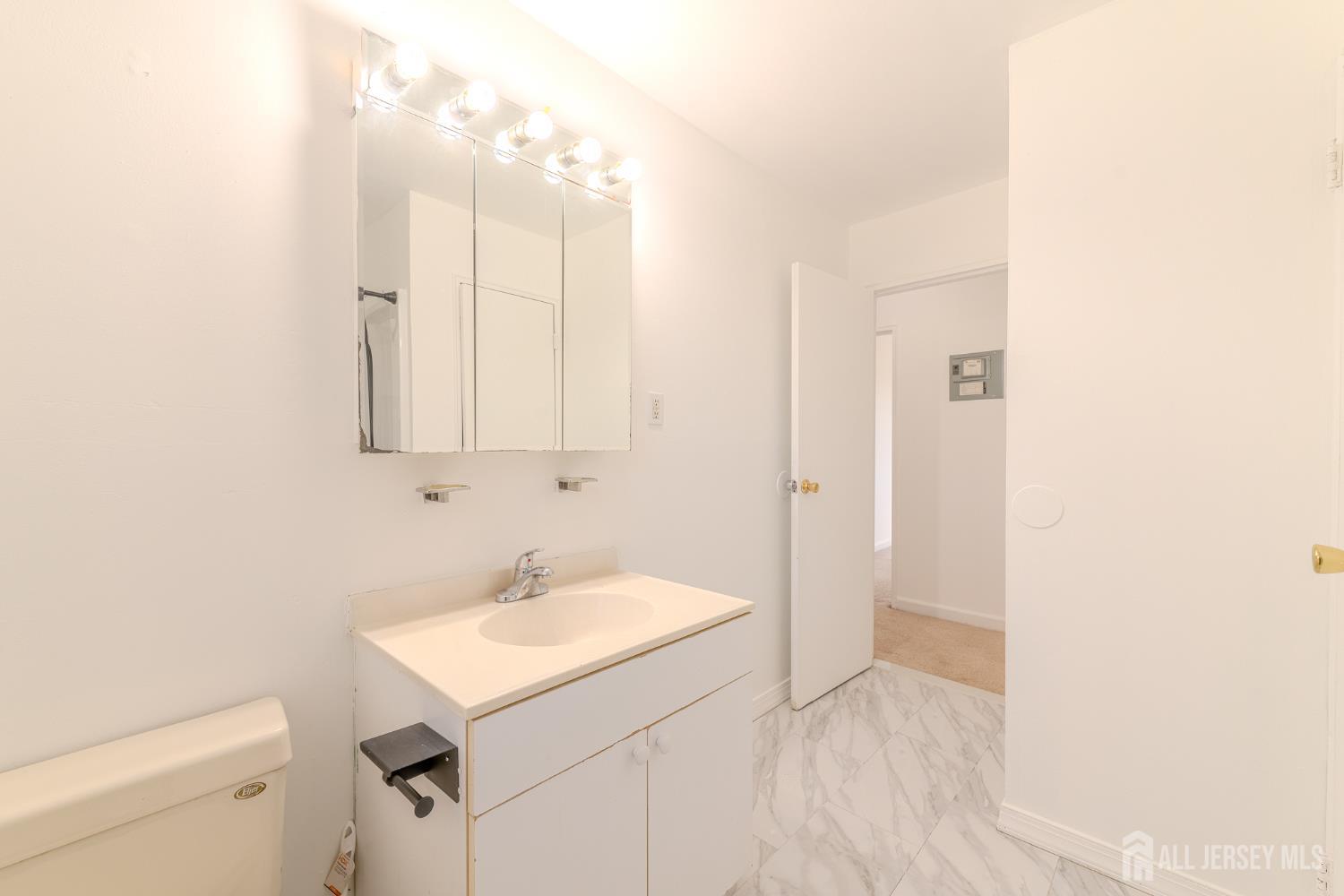 88 Fox Road, Unit 4B Edison, NJ 08817 - Photo 23 of 31