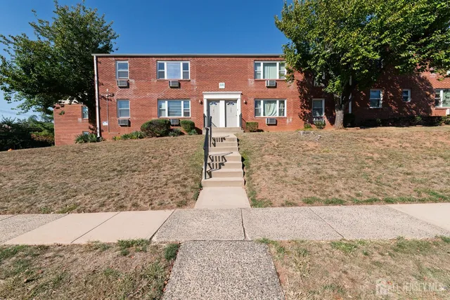 $135,000 | 88 Fox Road, Unit 4B, Edison, NJ 08817