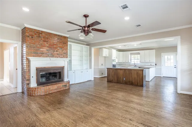 $650,000 | 476 County Road 260, Gainesville, TX 76240