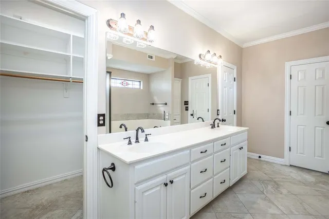 $650,000 | 476 County Road 260, Gainesville, TX 76240