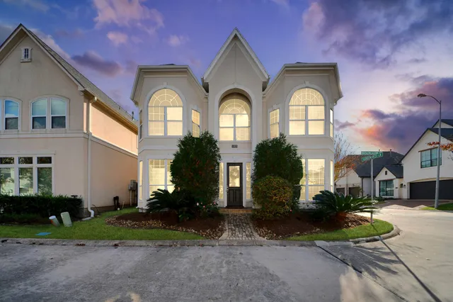 $545,000 | 13523 Broadmeadow Lane, Houston, TX 77077