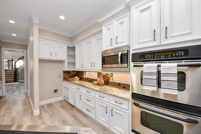 $545,000 | 13523 Broadmeadow Lane, Houston, TX 77077