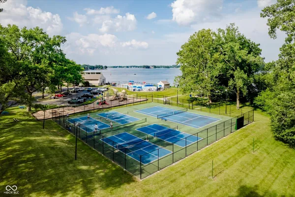 $316,900 | 2306 Hawthorn Place, Noblesville, IN 46062