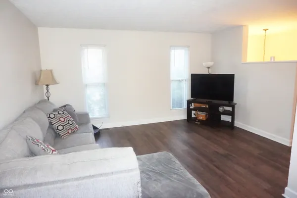 $316,900 | 2306 Hawthorn Place, Noblesville, IN 46062