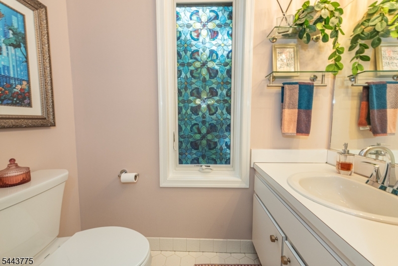 122 Macleish Court Mahwah, NJ 07430 - Photo 13 of 28