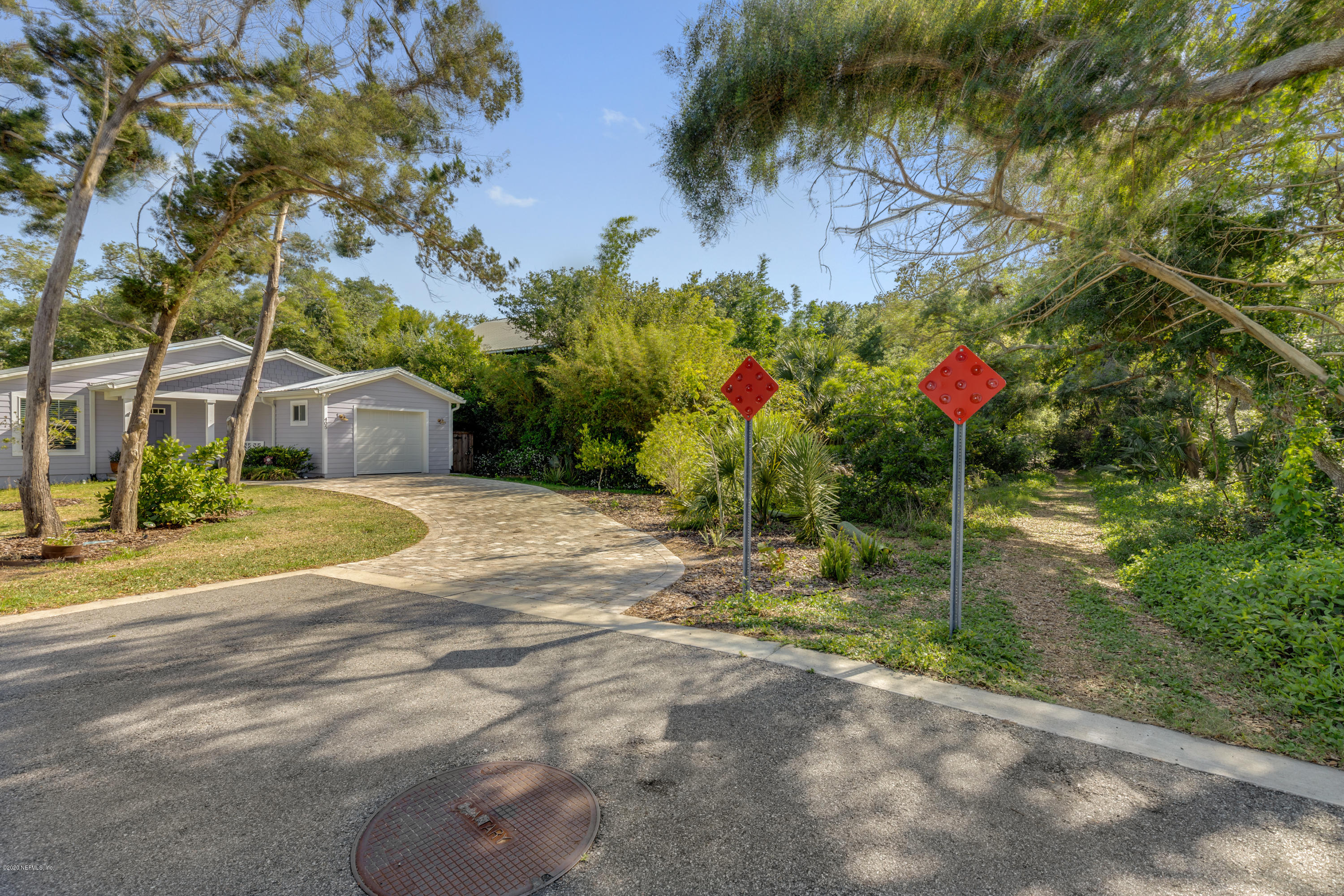 405 2nd Street St. Augustine, FL 32084 - Photo 27 of 32 a view of a house with basket ball court