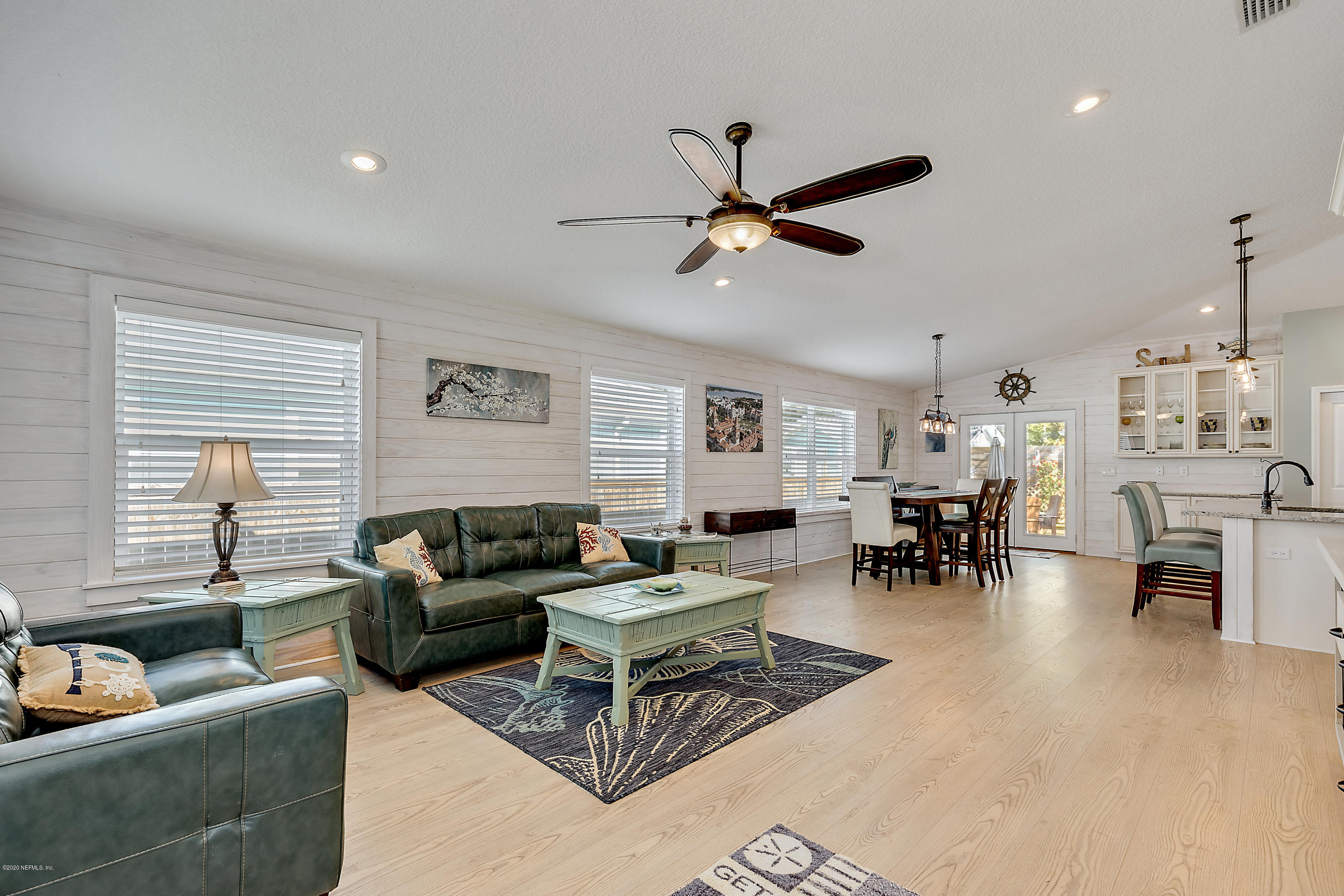 405 2nd Street St. Augustine, FL 32084 - Photo 5 of 32 a living room with furniture and a window