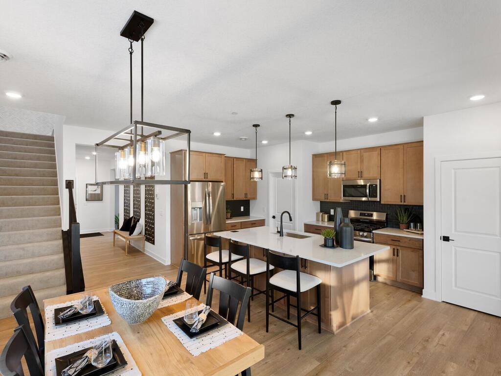 13731 Hollybrook Circle Apple Valley, MN 55124 - Photo 2 of 68